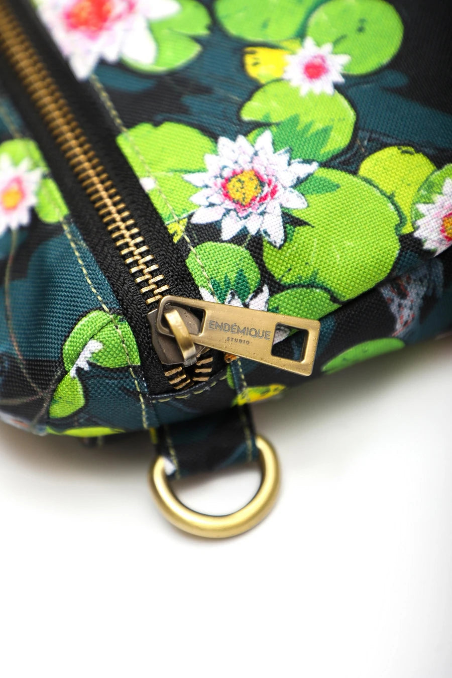 The Pocket Ecosys Belt Bag