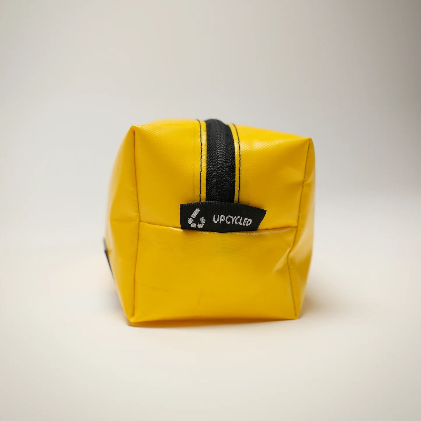 XL Bold Accesory Bag